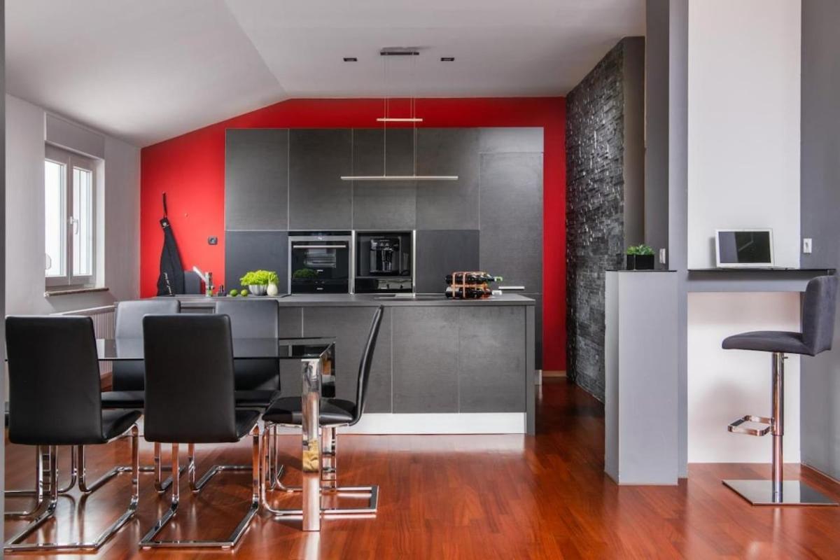 Penthouse Sea View Apartment Pula